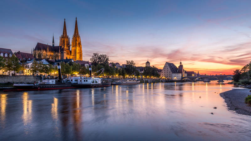 Regensburg bei Sonneuntergang