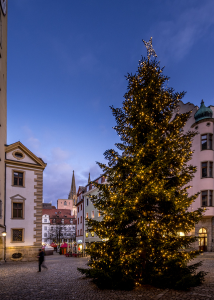 Rathausplatz  im Winter