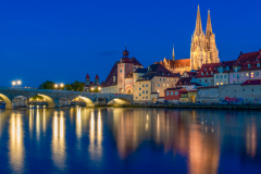 Regensburg in der blauen Stunde