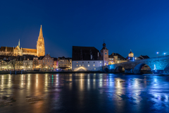 Regensburg in der blauen Stunde