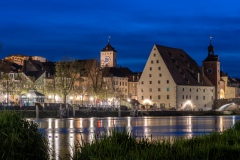 Regensburg in der blauen Stunde